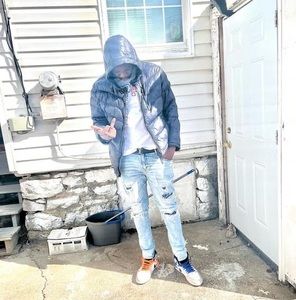 Meet your Posher, Sekou